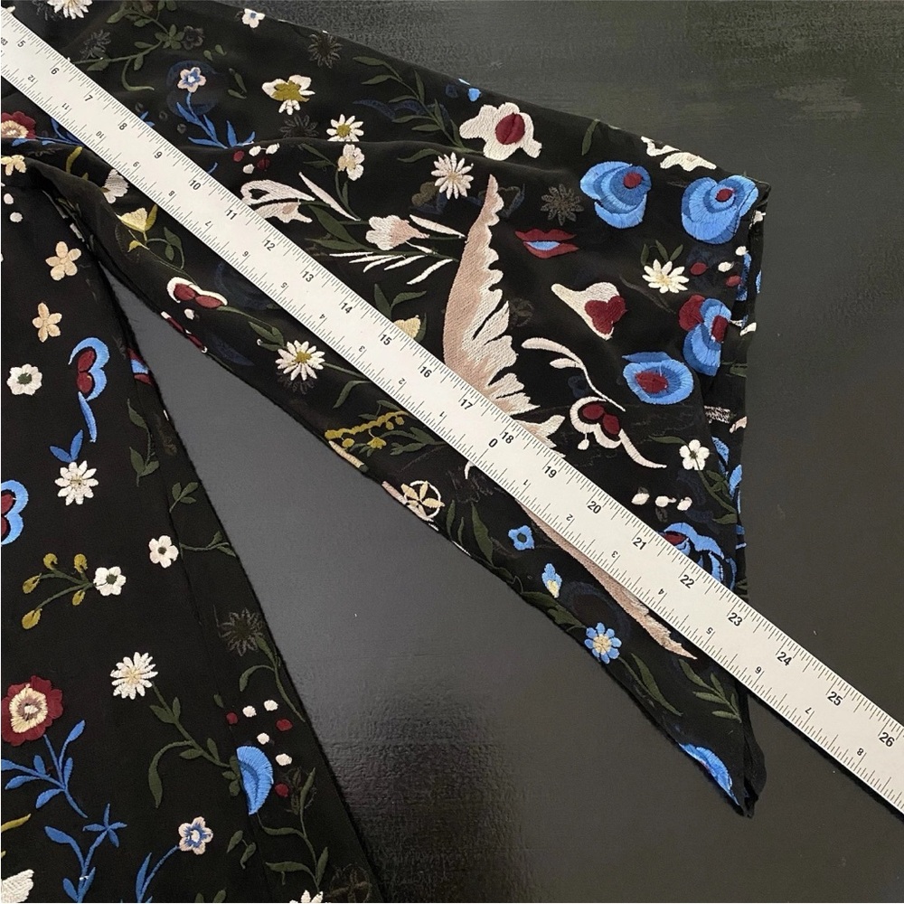 Alice + Olivia Eleonora Dress M Silk Embroidered Floral Bird Flare Sleeve Fairy - Picture 15 of 16